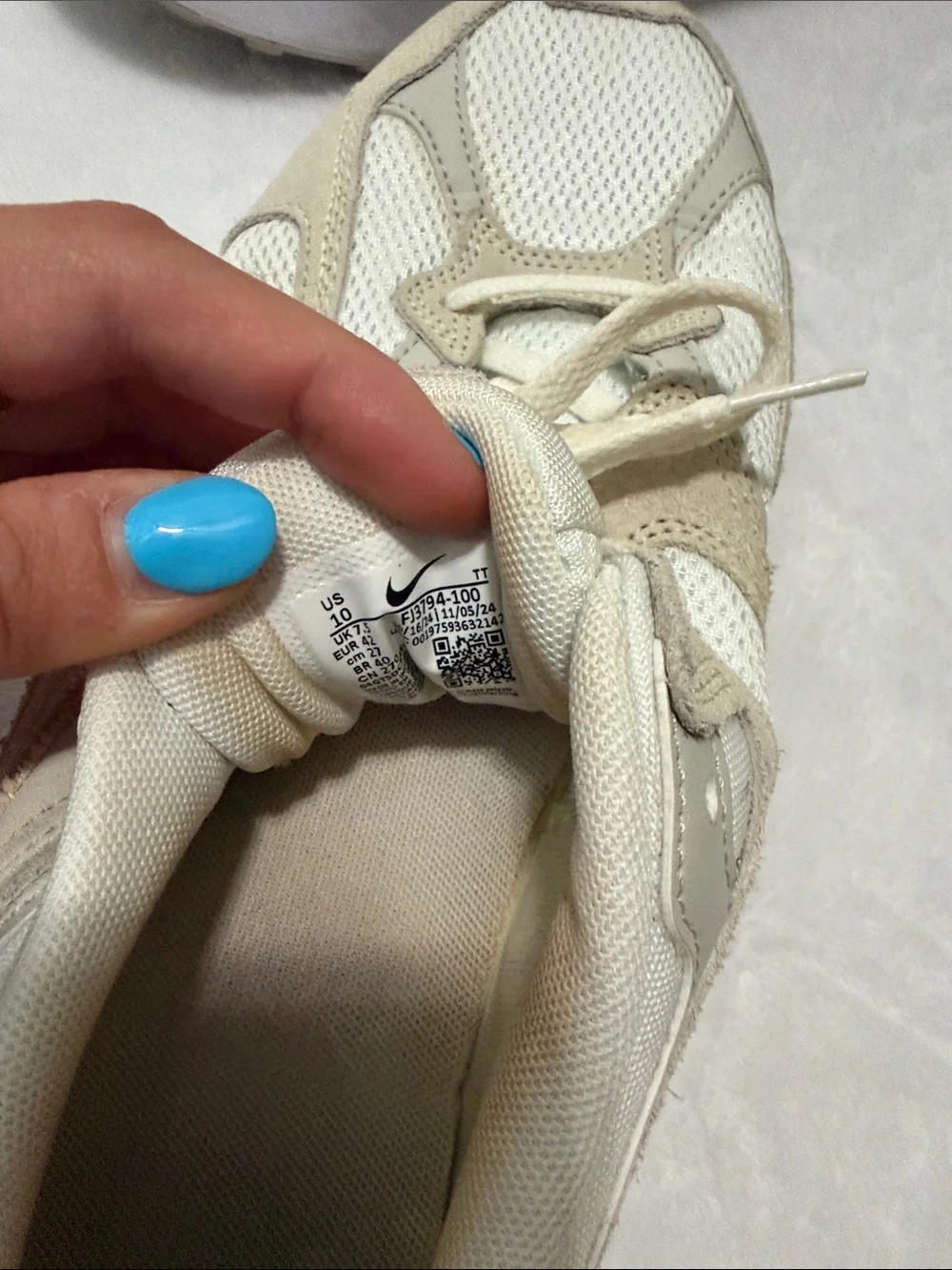 Nike Cream & White Retro Runner Sneakers